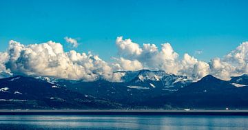 Schweizer Alpen mit Wolken von Dieter Walther