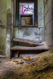 Sprayed out by Maurice Hertog