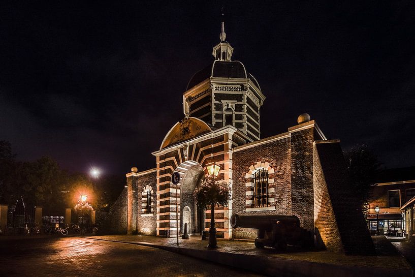 Morspoort Leiden am Abend von Dirk van Egmond