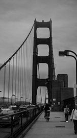 The Golden Gate Bridge in Black and White | United States | America Travel Photography by Dohi Media