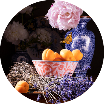 Stilleven ‘Lavendel en abrikozen’ van Willy Sengers