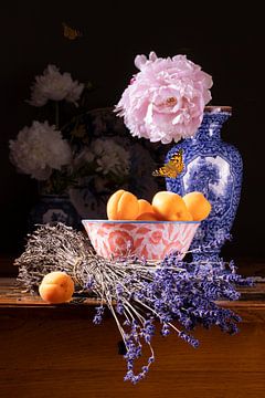 Stilleben 'Lavendel und Aprikosen