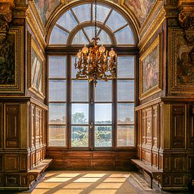 Fenêtre de la salle de bal du château de Fontainebleau sur Jurjen Jan Snikkenburg