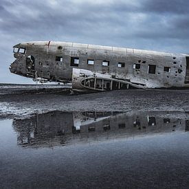 Abandoned DC3 wreckage (1) by Andreas Jansen