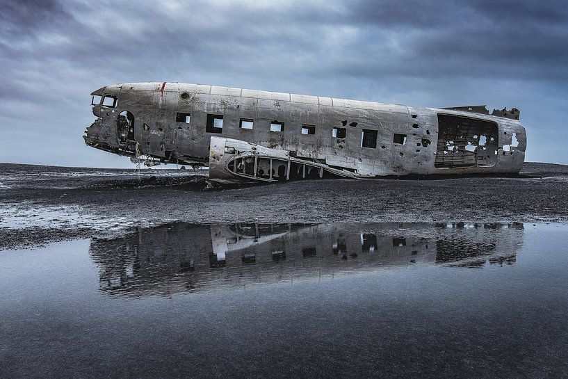 Abandoned DC3 wreckage (1) van Andreas Jansen