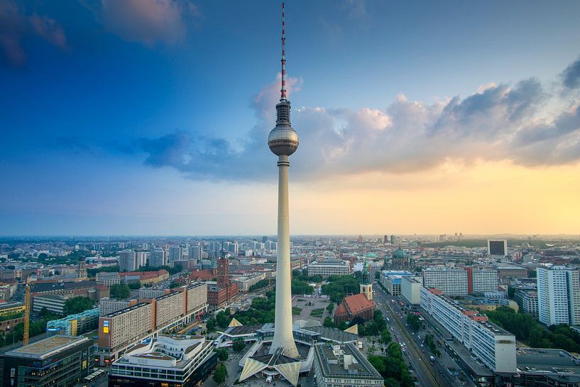 Berlin by Hello Pompoyo