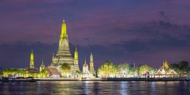 Wat Arun in Bangkok by Walter G. Allgöwer
