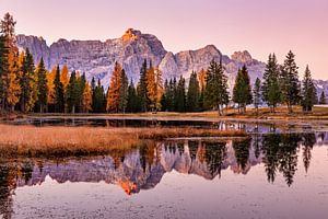Morgen in den Dolomiten, Italien