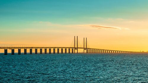 Zonsondergang bij de brug over de Sont