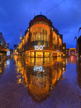 Bijenkorf Den Haag reflektiert in Grote Marktstraat Den Haag von Rob Kints