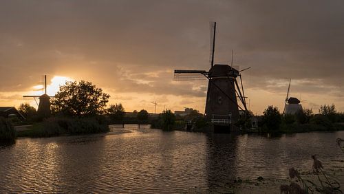 Sonnenuntergangs-Mühlen