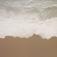 Between Raging Waves and Calm Sand Plains