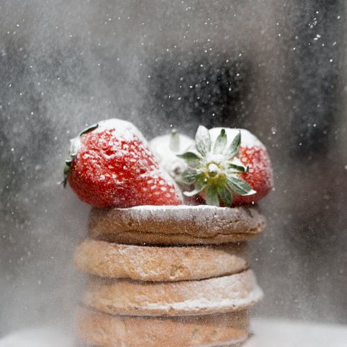 beschuitje met aardbeien