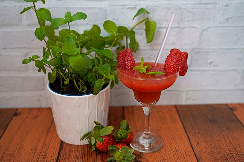 Erdbeer Rum Cocktail im Glas von Babetts Bildergalerie