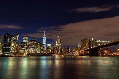 Pont de Brooklyn et horizon nocturne, New York, États-Unis