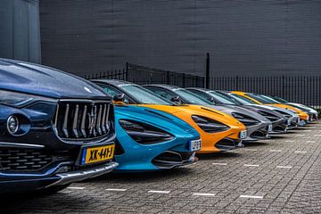 Sports car line-up in Utrecht by Bas Fransen