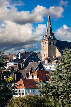 Altstadt mit Kirche in Essen Werden Ruhrgebiet Deutschland von Dieter Walther