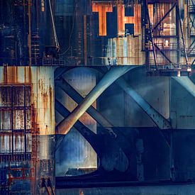 industrial shipbuilding in orange and blue by Sia Windig