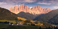 Coucher de soleil panoramique Dolomites Val di Funes par Vincent Fennis Aperçu