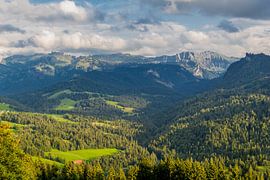 Wunderschönes Alpenpanorama in Vorarlberg von Oliver Hlavaty