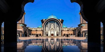 Magnifique mosquée à Kuala Lumpur sur Roy Poots