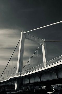 Schwarz-weiße Brücke von Through Kristels Lens