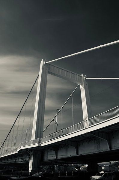 Pont noir et blanc par Through Kristels Lens