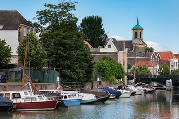 Haventje in het historisch centrum van Dordrecht van jacky weckx