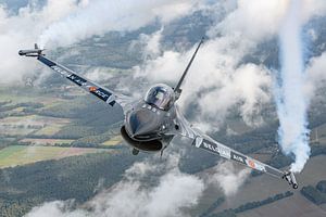 Belgisches F-16 Demo Team: Dark Falcon.