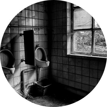 Toilets van Eus Driessen
