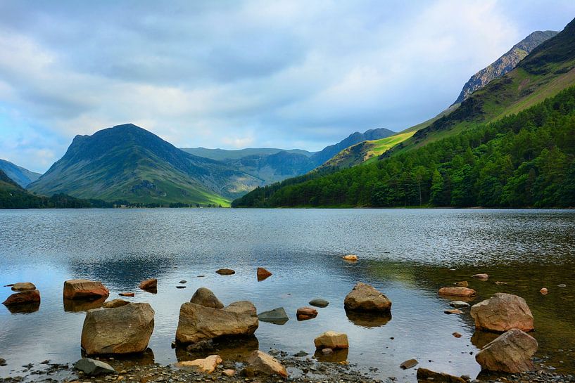 Buttermere am Abend von Gisela Scheffbuch