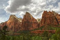 Three Patriarchs (zion national park)