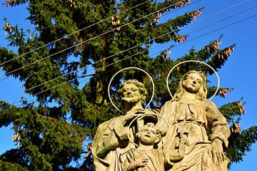  religious statues with halo