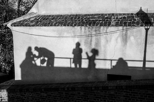 Shadows, Prague