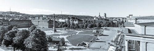 Panorama Schlossplatz in Stuttgart - monochroom