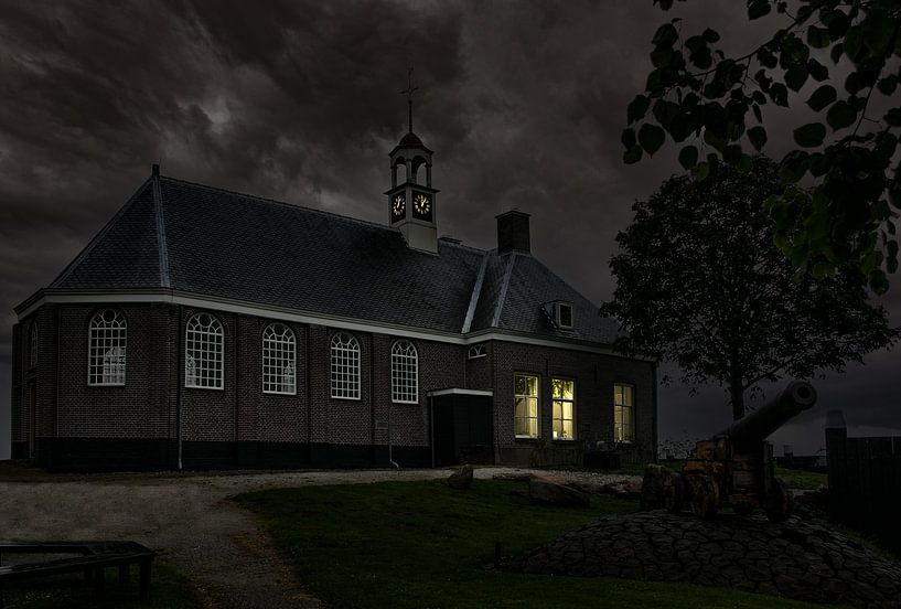 Church of shockland at night by René Ouderling