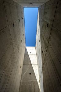 Ciel bleu dans le béton