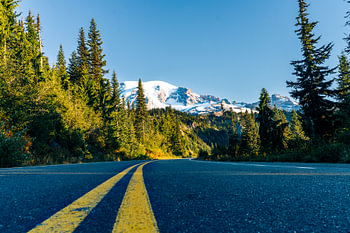 Straße zum Mount Rainier