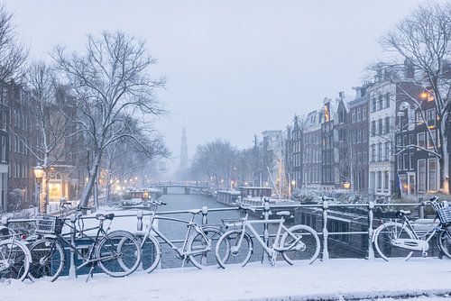Neige dans les rues d'Amsterdam