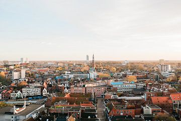 Skyline over Groningen tijdens het gouden uur van Michelle Wever