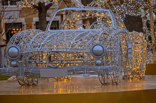 Kerst roadster gemaakt van draad en licht