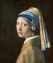 The girl with the pearl earphones by Patricia Hofmeester thumbnail