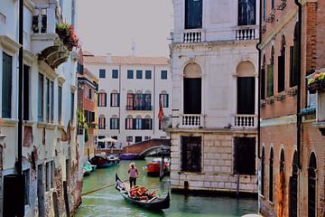 Deze Wereld - Venetië Kanaalzicht van Loretta's Art