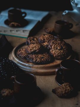 Chocolate cookies and tea by Teuntje van den Brekel