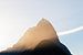 Bergtop met zonsondergang in Nieuw-Zeeland | Gouden Uurtje van Vera Yve