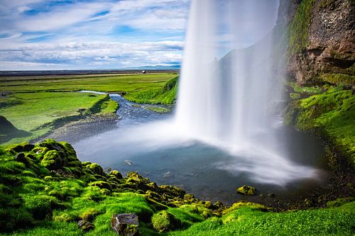 La cascade de Seljalandsfoss en Islande - Une vue sur les vastes étendues de l'Islande