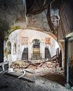 Abandoned Church in Decay. by Roman Robroek - Photos of Abandoned Buildings thumbnail