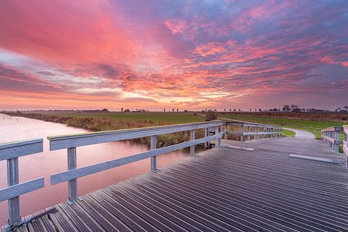 Sonnenaufgang über der Brücke von Timothy Ricketts
