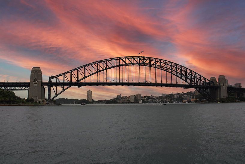 Sydney by Hello Pompoyo
