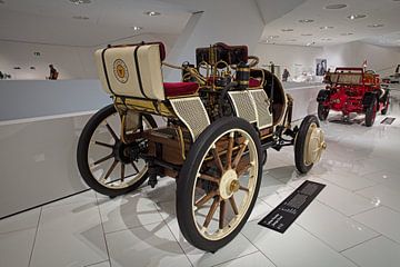 Lohner Porsche bouwjaar 1900 van Rob Boon